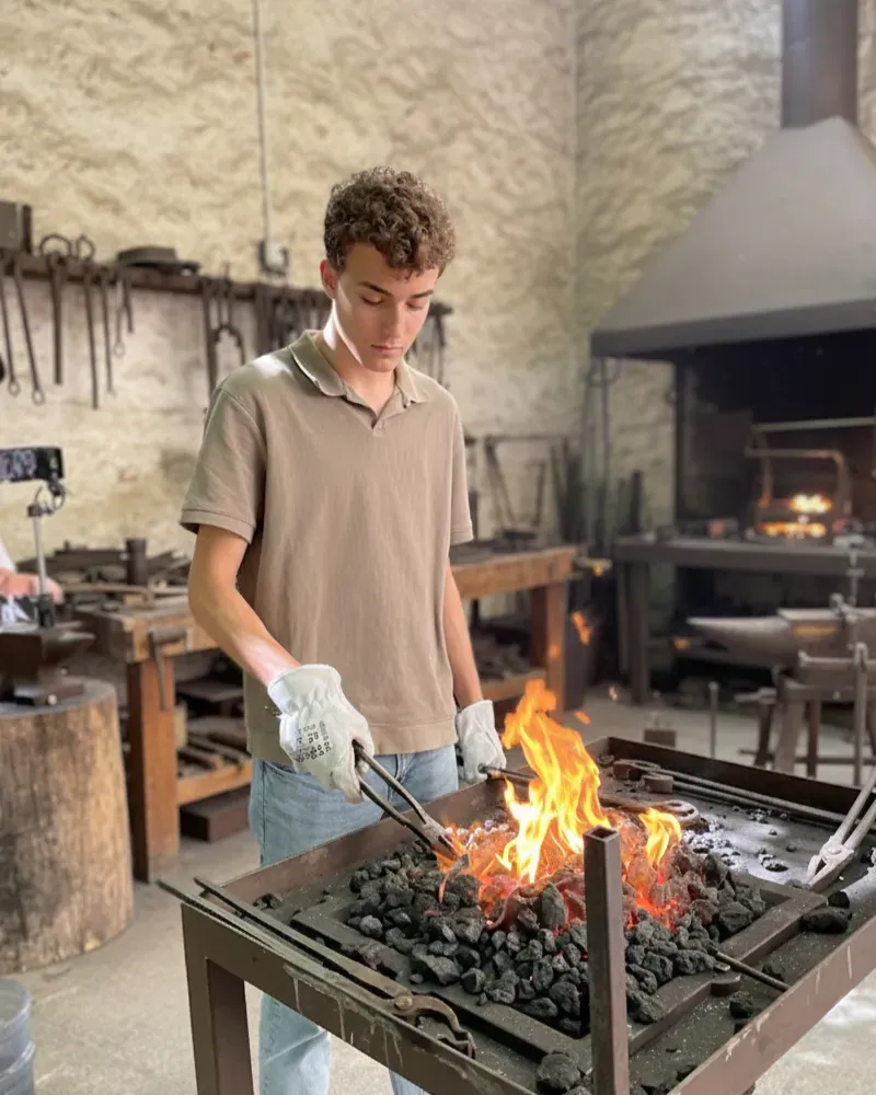 Demir, tüm kültürlerde, tanrısal bir kaynağa bağlanmış ve çoğunlukla göksel nitelikli kavramlarla ifade edilmişti